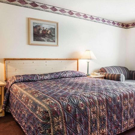 Rodeway Inn & Suites Σποκάν Εξωτερικό φωτογραφία