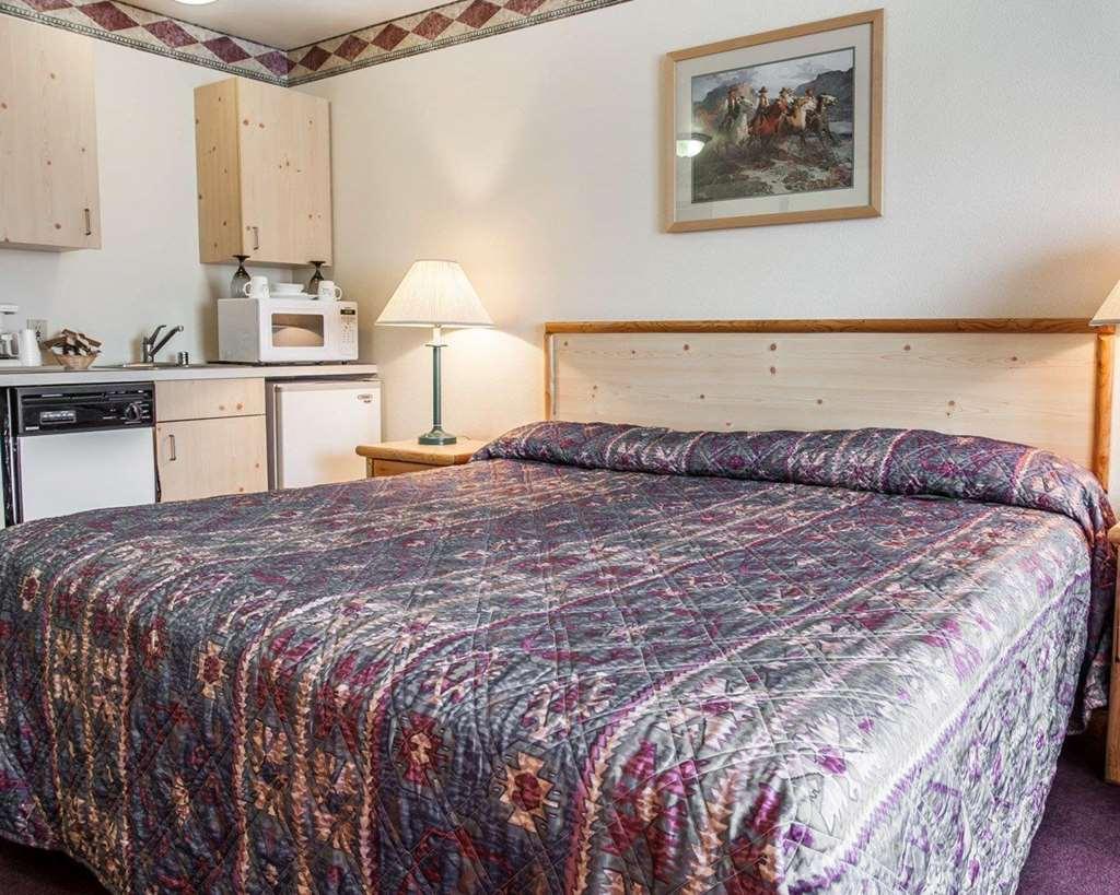 Rodeway Inn & Suites Σποκάν Δωμάτιο φωτογραφία