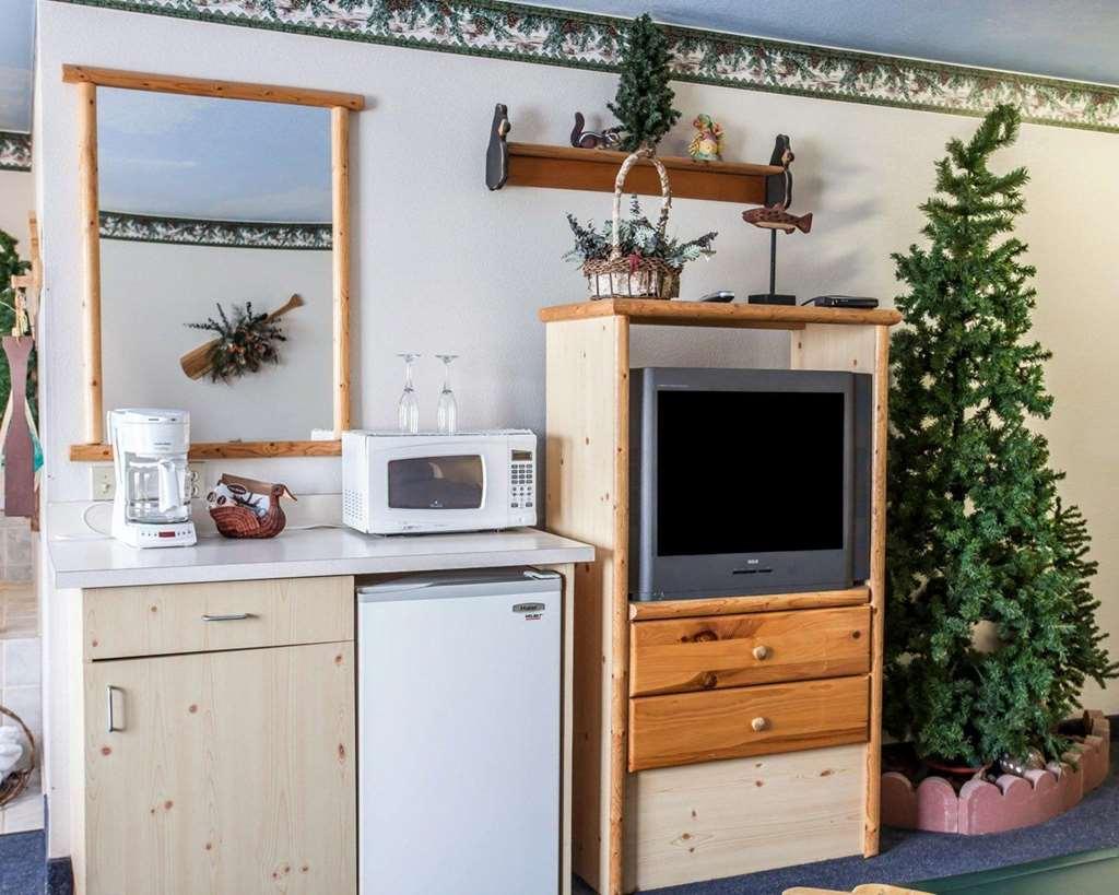 Rodeway Inn & Suites Σποκάν Δωμάτιο φωτογραφία