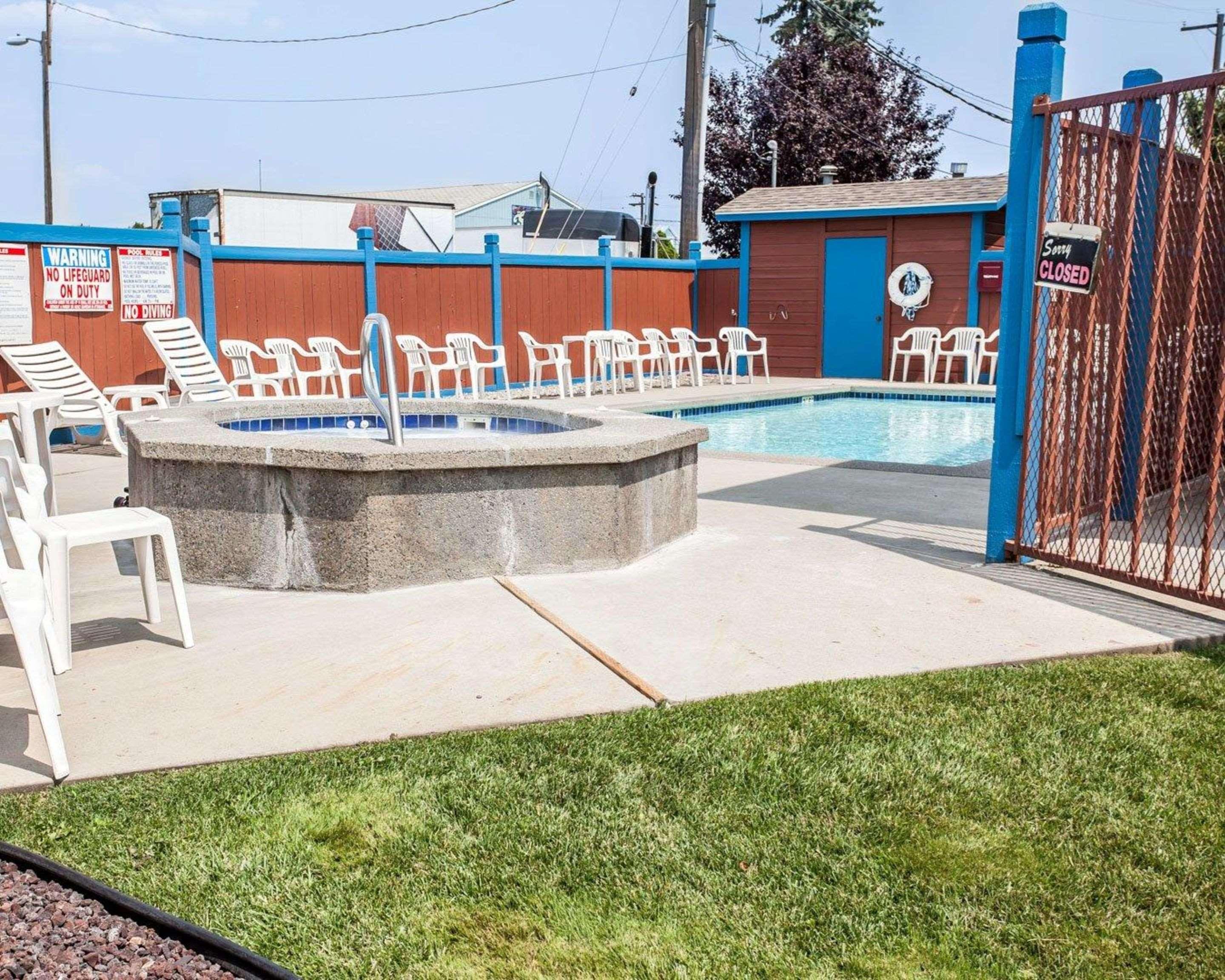 Rodeway Inn & Suites Σποκάν Εξωτερικό φωτογραφία