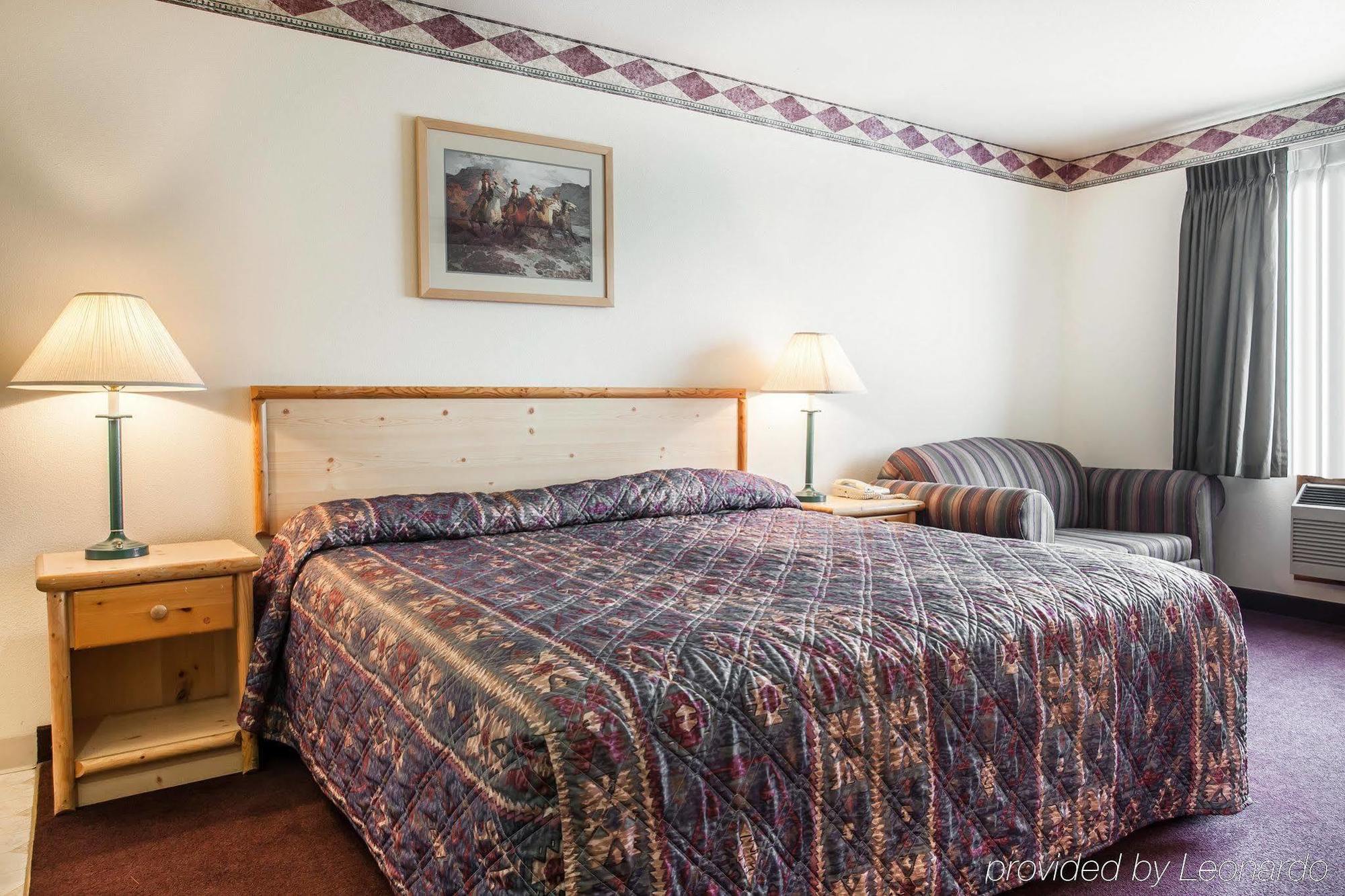 Rodeway Inn & Suites Σποκάν Εξωτερικό φωτογραφία