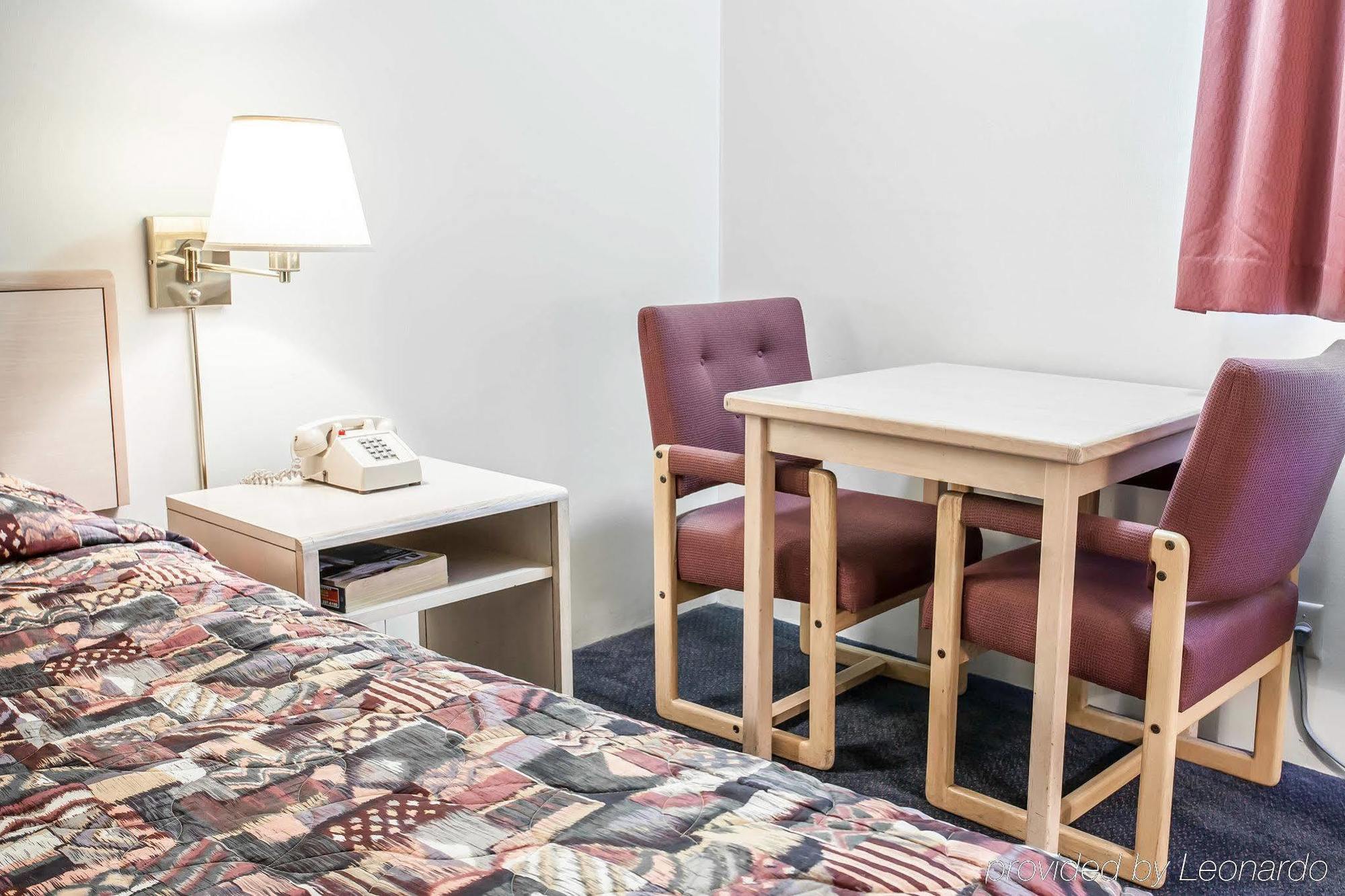 Rodeway Inn & Suites Σποκάν Εξωτερικό φωτογραφία